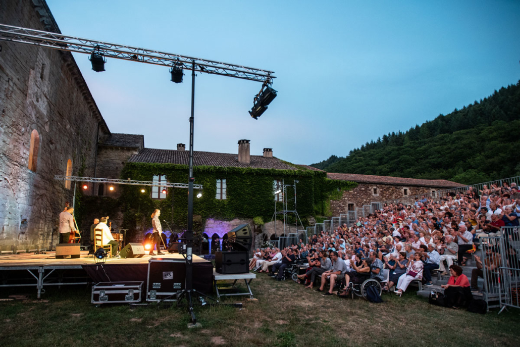 Abbaye De Sylvanès Centre Culturel De Rencontre